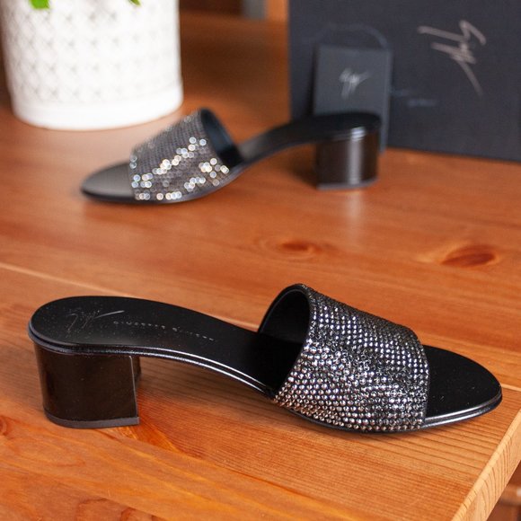 Giuseppe Zanotti Crystal Embellished Mules - Picture 4 of 10